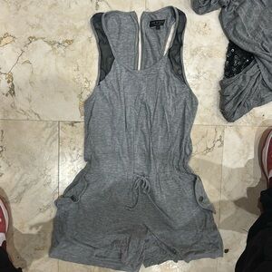 Size 0 jumper gray